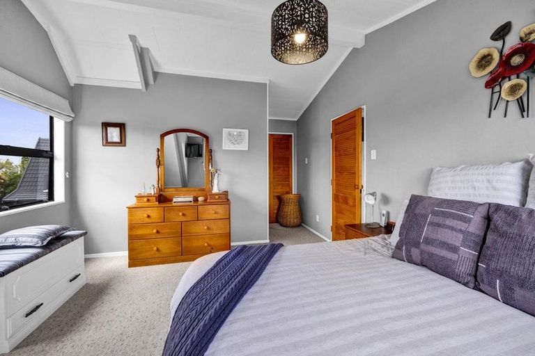 Photo of property in 11 County Drive, Hawera, 4610