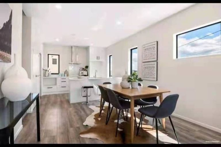 Photo of property in 2/16 Albany Highway, Greenhithe, Auckland, 0632