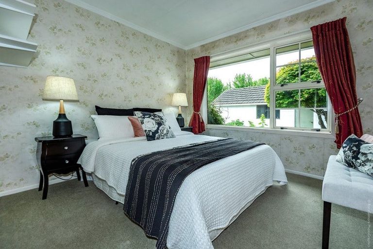 Photo of property in 16 Freebairn Street, Redwood, Christchurch, 8051