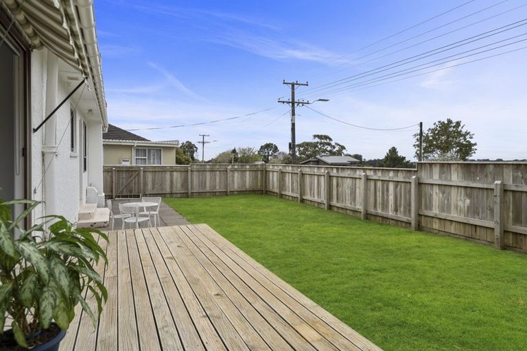 Photo of property in 394 Mangorei Road, Merrilands, New Plymouth, 4312