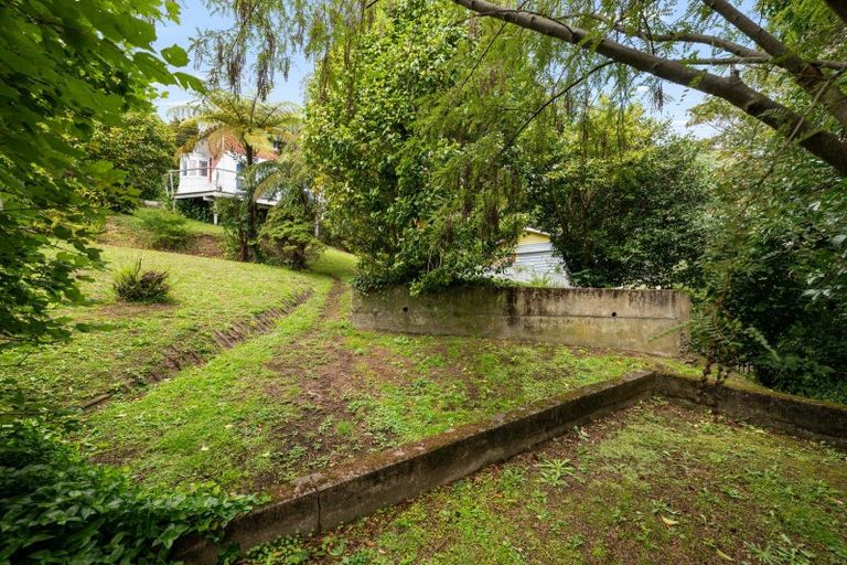 Photo of property in 15 Taranaki Street, Picton, 7220