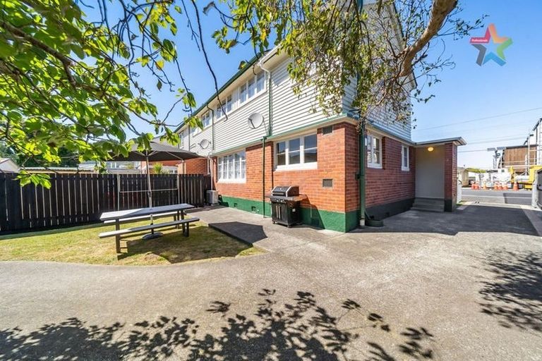 Photo of property in 213 Knights Road, Hutt Central, Lower Hutt, 5011