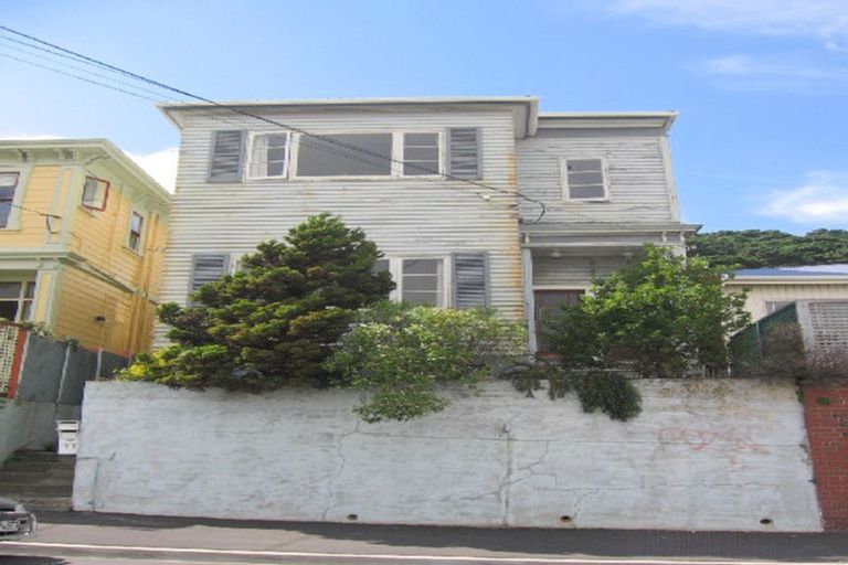 Photo of property in 77 Austin Street, Mount Victoria, Wellington, 6011