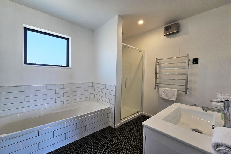 Photo of property in 21 Mistake Drive, Lake Tekapo, 7999