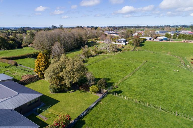 Photo of property in 44 Kent Terrace, Midhirst, Stratford, 4394