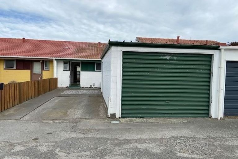 Photo of property in 2/287 Main South Road, Hornby, Christchurch, 8042