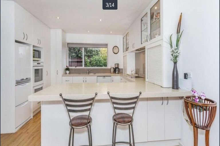 Photo of property in 10 Godfrey Place, Ilam, Christchurch, 8041