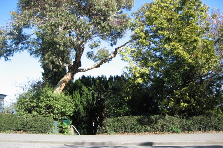 Photo of property in 110 Dyers Pass Road, Cashmere, Christchurch, 8022