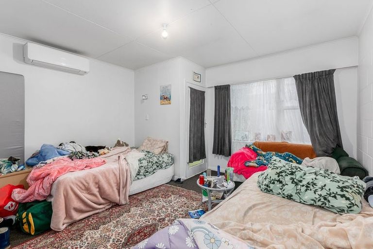 Photo of property in 138 Reynolds Street, Taita, Lower Hutt, 5011