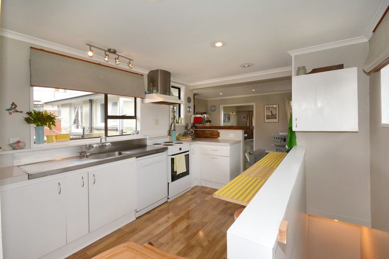 Photo of property in 223 Pine Hill Road, Dalmore, Dunedin, 9010