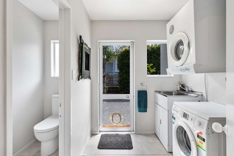 Photo of property in 2/38 Bayswater Avenue, Bayswater, Auckland, 0622