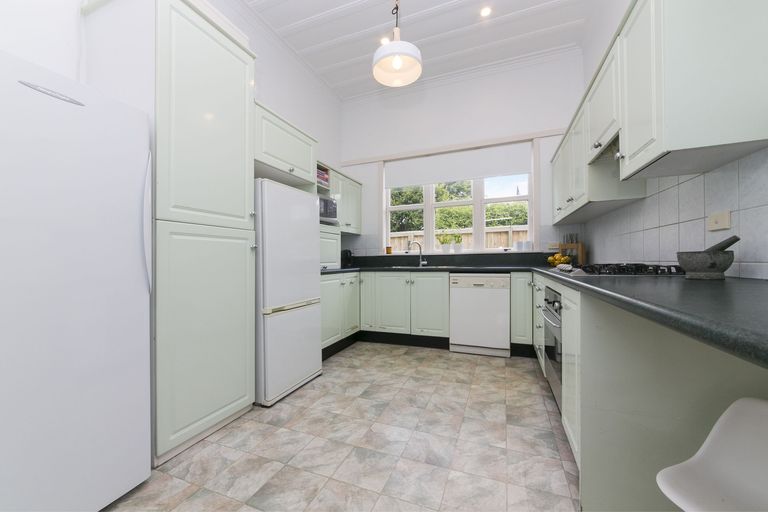 Photo of property in 26 Alexandra Street, Riverhead, 0820