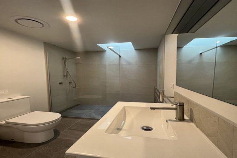 Photo of property in 28 Holystone Road, Whitby, Porirua, 5024