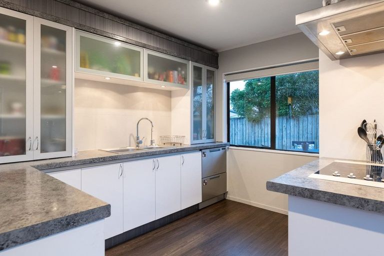 Photo of property in 4b Kimber Grove, Papamoa Beach, Papamoa, 3118