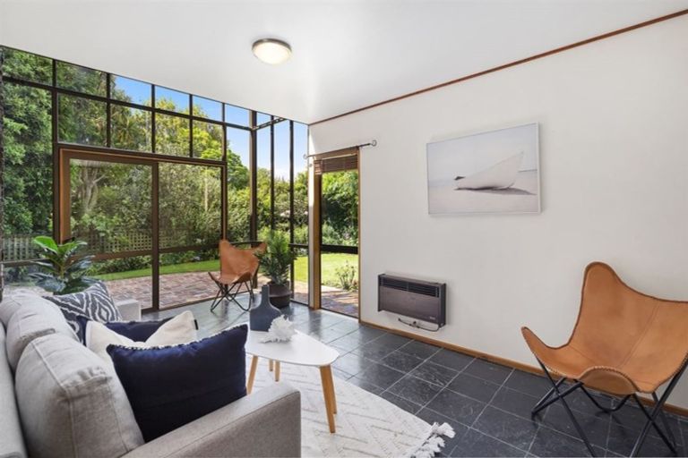 Photo of property in 172 Paremata Road, Paremata, Porirua, 5024
