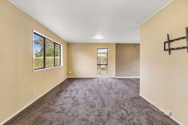 Photo of property in 6 Kirkcaldie Grove, Levin, 5510