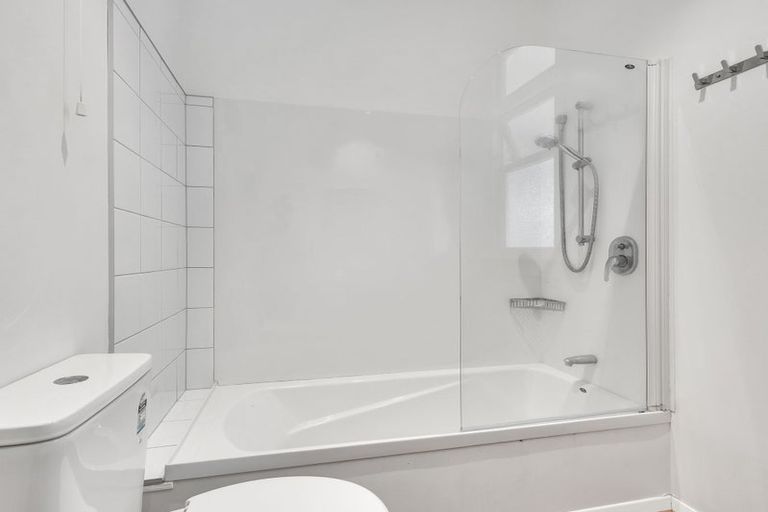 Photo of property in 215 Riverslea Road South, Akina, Hastings, 4122