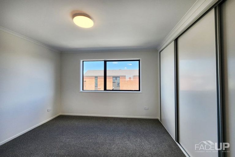 Photo of property in 46 Rahopuru Road, Westgate, Auckland, 0614