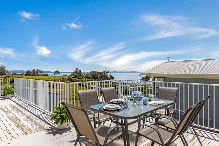 Photo of property in 499 Grahams Beach Road, Manukau Heads, Waiuku, 2684