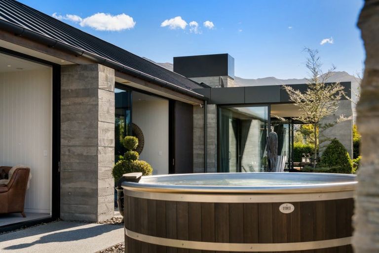 Photo of property in 24 Mountain View Drive, Wanaka, 9382