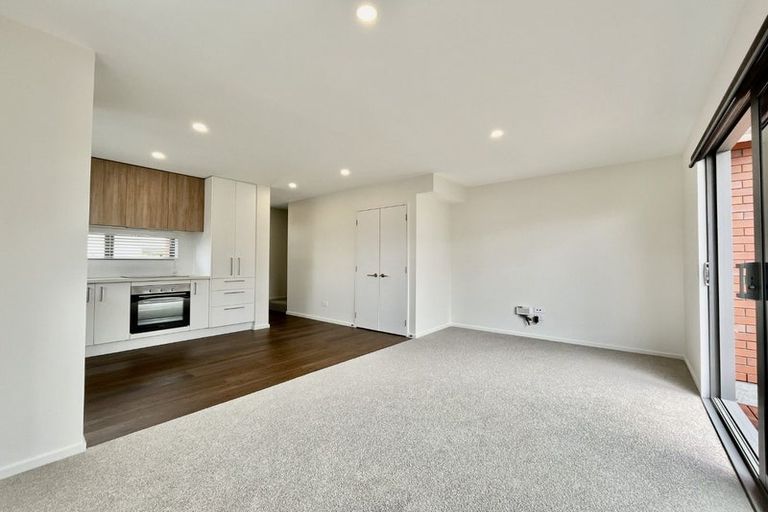 Photo of property in 12/95 Olliviers Road, Phillipstown, Christchurch, 8011