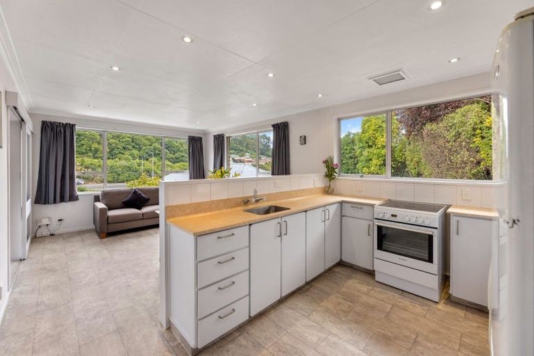 Photo of property in 402 South Road, Caversham, Dunedin, 9012