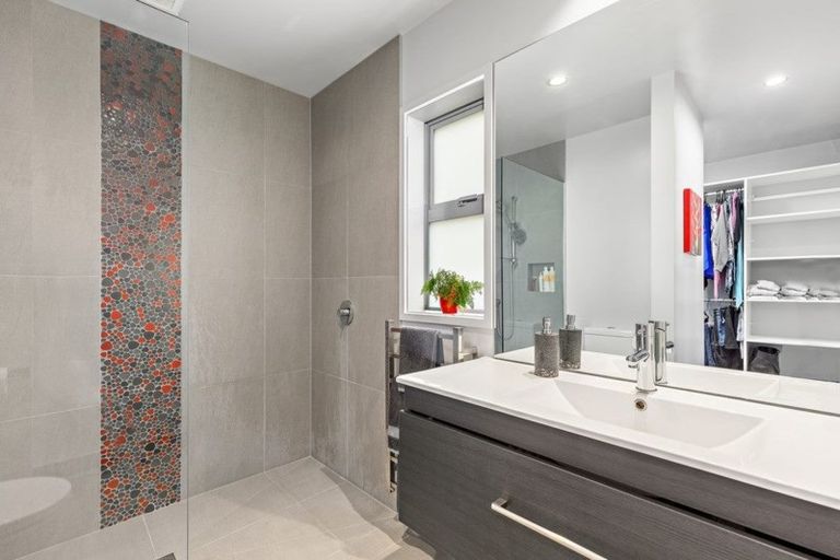 Photo of property in 232 Rimmer Road, Helensville, 0875