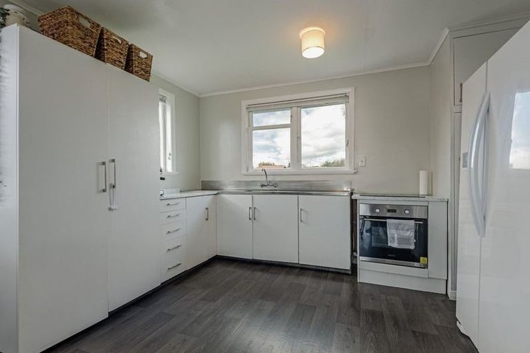 Photo of property in 27 Ferguson Street, Awapuni, Palmerston North, 4412