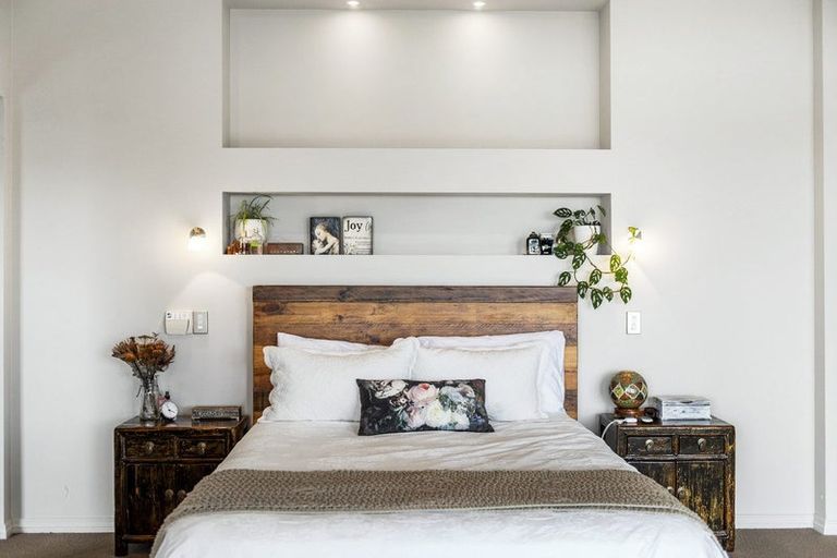 Photo of property in 5 Chatham Avenue, Paremoremo, Auckland, 0632