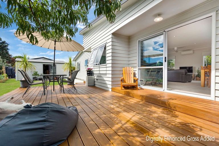 Photo of property in 243 Gravatt Road, Papamoa Beach, Papamoa, 3118