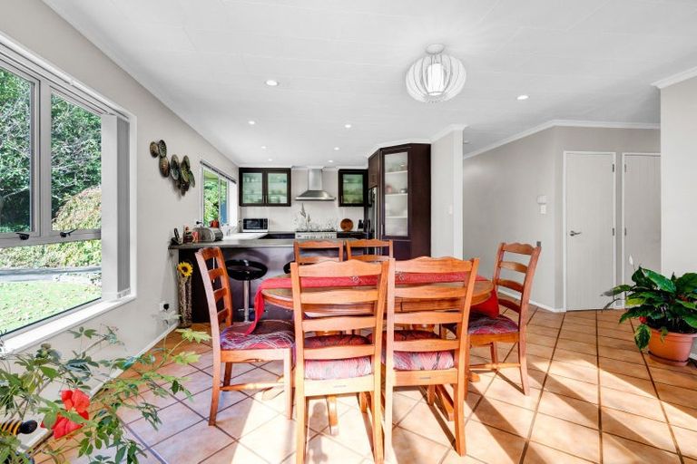 Photo of property in 120 Paraite Road, Paraite, New Plymouth, 4373