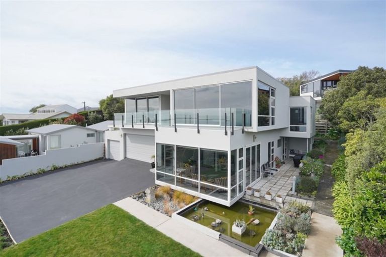 Photo of property in 42b Marama Crescent, Mount Pleasant, Christchurch, 8081