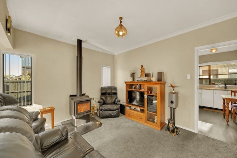 Photo of property in 17 Bradshaw Terrace, Riccarton, Christchurch, 8011