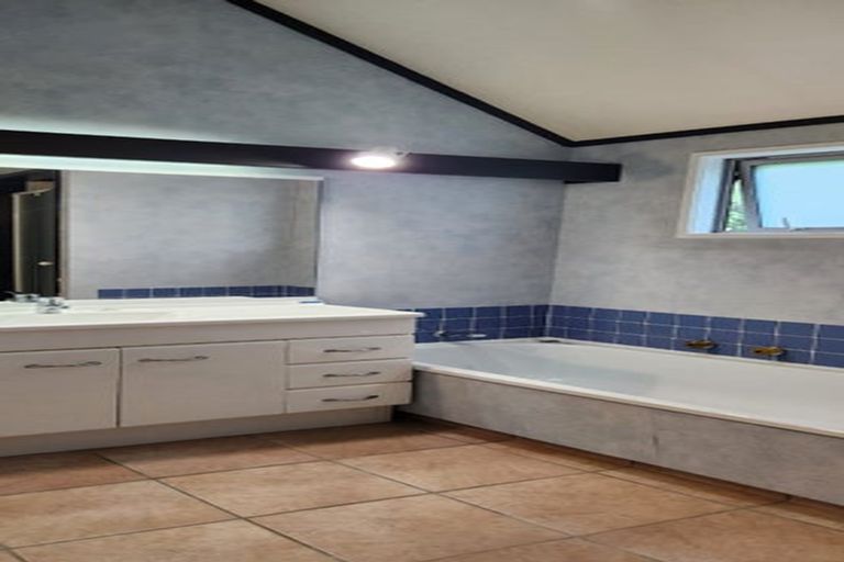 Photo of property in 9 The Anchorage, Whitby, Porirua, 5024