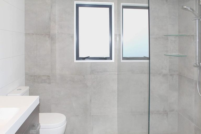 Photo of property in 153 Ruapehu Drive, Fitzherbert, Palmerston North, 4410