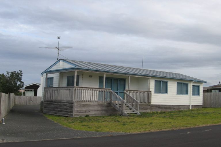 Photo of property in 22 Blue Bell Parade, Omaha, 0986