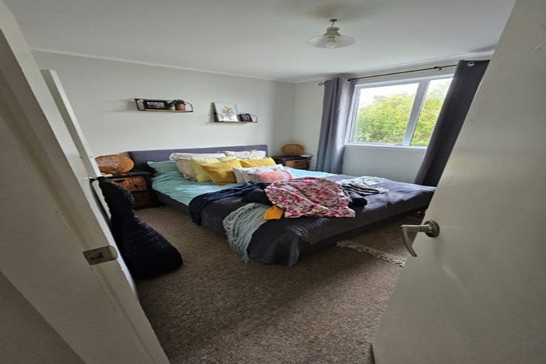 Photo of property in 1/23 Maple Grove, Maungaraki, Lower Hutt, 5010