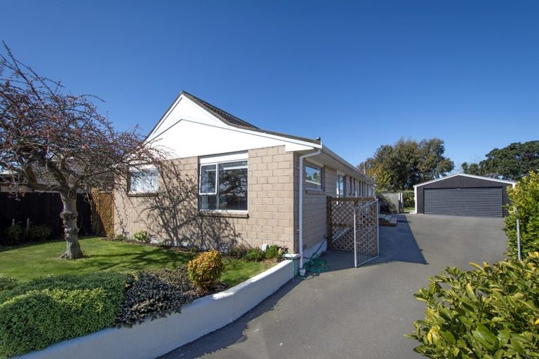 Photo of property in 20 Leonie Place, Aranui, Christchurch, 8061