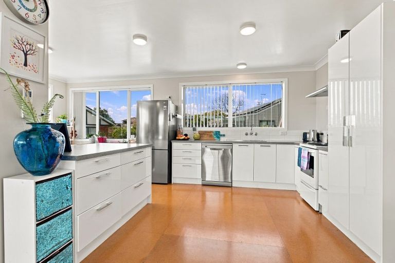 Photo of property in 4 Margaret Road, Bellevue, Tauranga, 3110