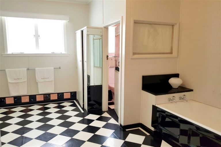 Photo of property in 1 Shoemaker Road, Waipu, 0510