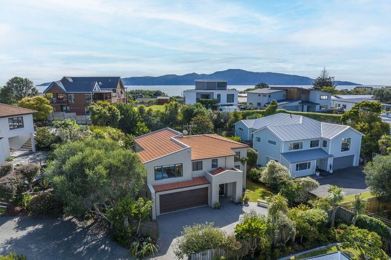Photo of property in 7 Avion Terrace, Raumati Beach, Paraparaumu, 5032