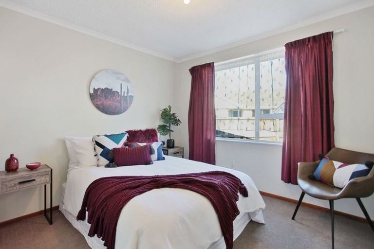 Photo of property in 24 Inverell Place, North New Brighton, Christchurch, 8083