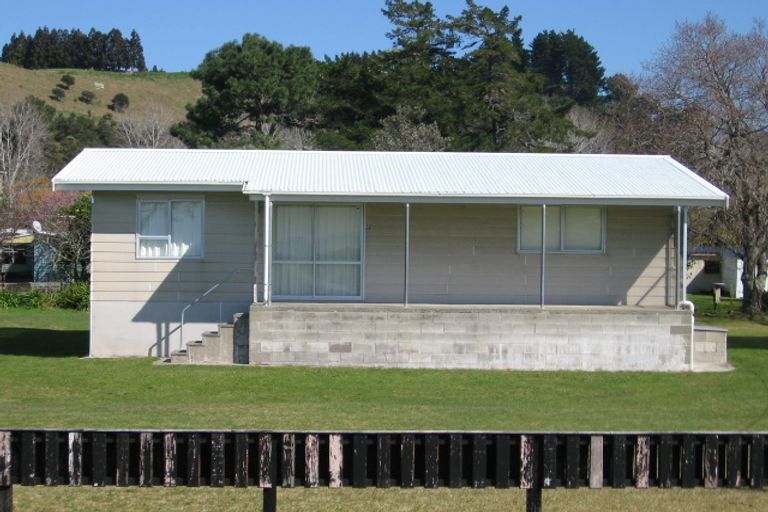 Photo of property in 32 Marine Parade, Cooks Beach, Whitianga, 3591