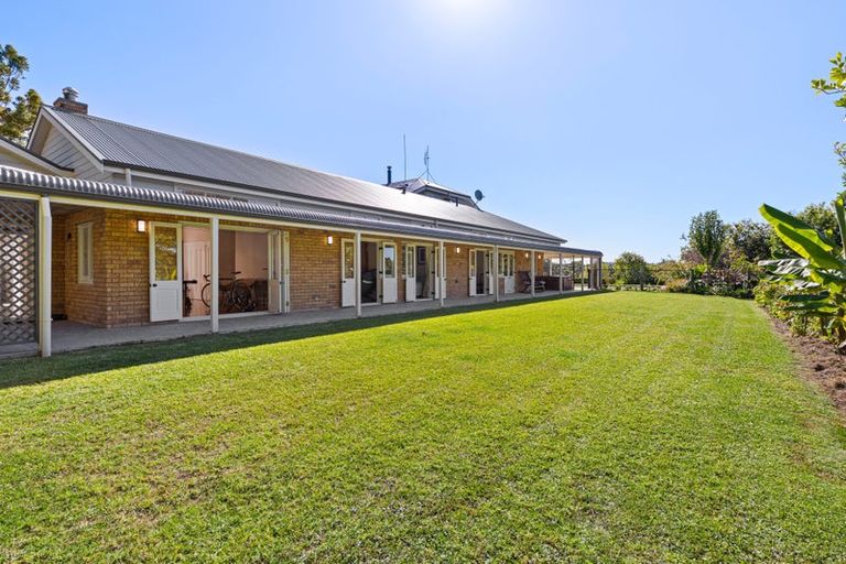 Photo of property in 240 Sunnyside Road, Coatesville, Albany, 0793