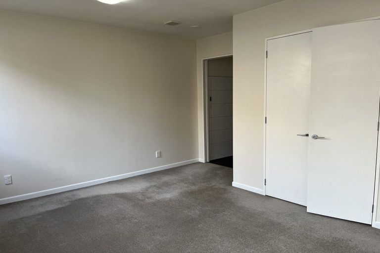 Photo of property in 4/25 Home Street, Mount Victoria, Wellington, 6011