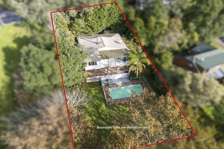 Photo of property in 23 Glencoe Road, Browns Bay, Auckland, 0630