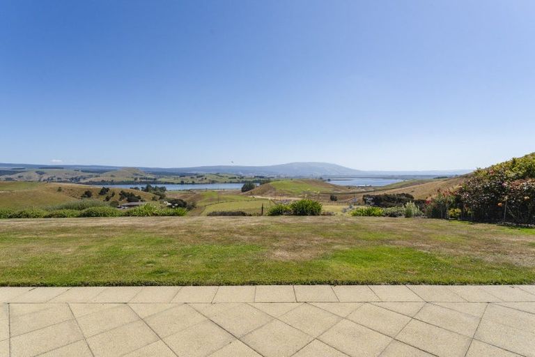 Photo of property in 67 Surrey Heights, Waihola, Outram, 9073