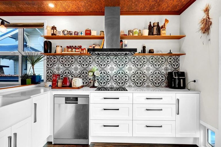 Photo of property in 79 Argyle Street, Hawera, 4610