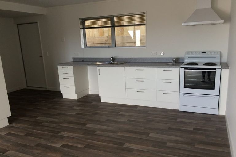 Photo of property in 4/8 Middleton Road, Johnsonville, Wellington, 6037