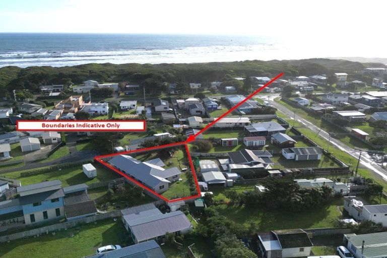 Photo of property in 4 Muritai Grove, Himatangi Beach, Foxton, 4891